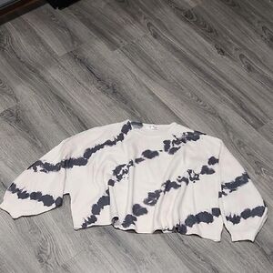 Vestique Crop Boxy Sweater